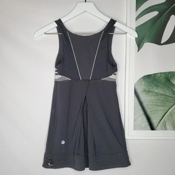 Lululemon Black White Stripes Tame Me Tank - Picture 4 of 5